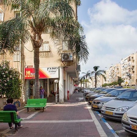 Apartments4You Dinara Bat Yam Esterno foto