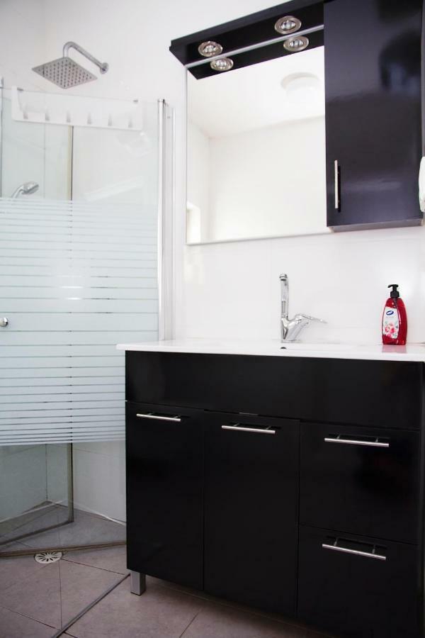 Apartments4You Dinara Bat Yam Esterno foto