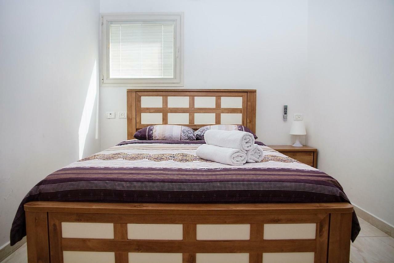 Apartments4You Dinara Bat Yam Esterno foto